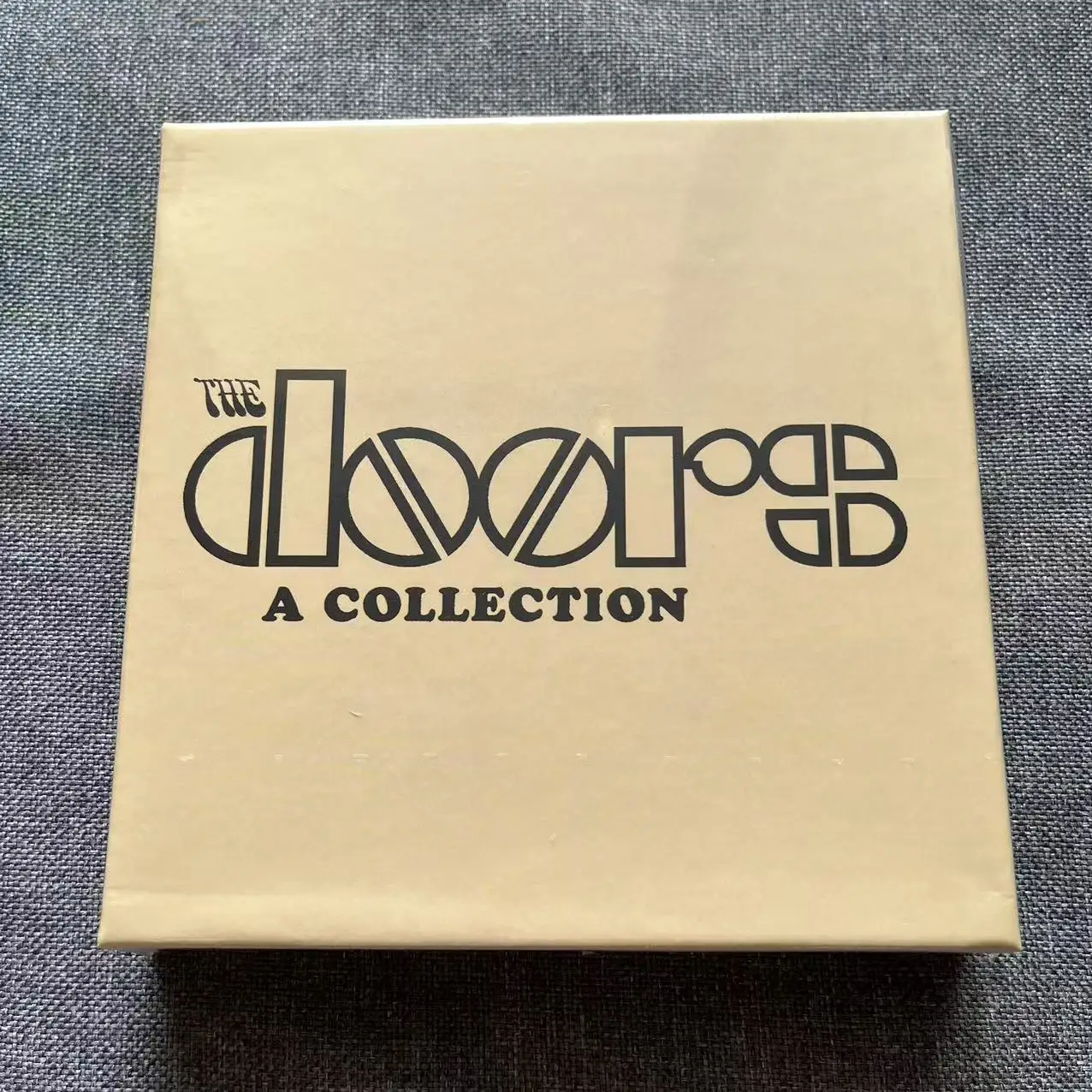 Set de 6 CD de Rock Clásico: The Doors - Álbumes Completos de Estudio: LA Woman, Morrison Hotel