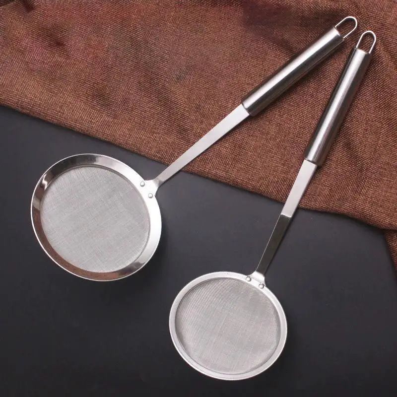 

Practical Stainless Steel Fine Mesh Skimmer Ladle Strainer with Strong Handle for Kitchen Use