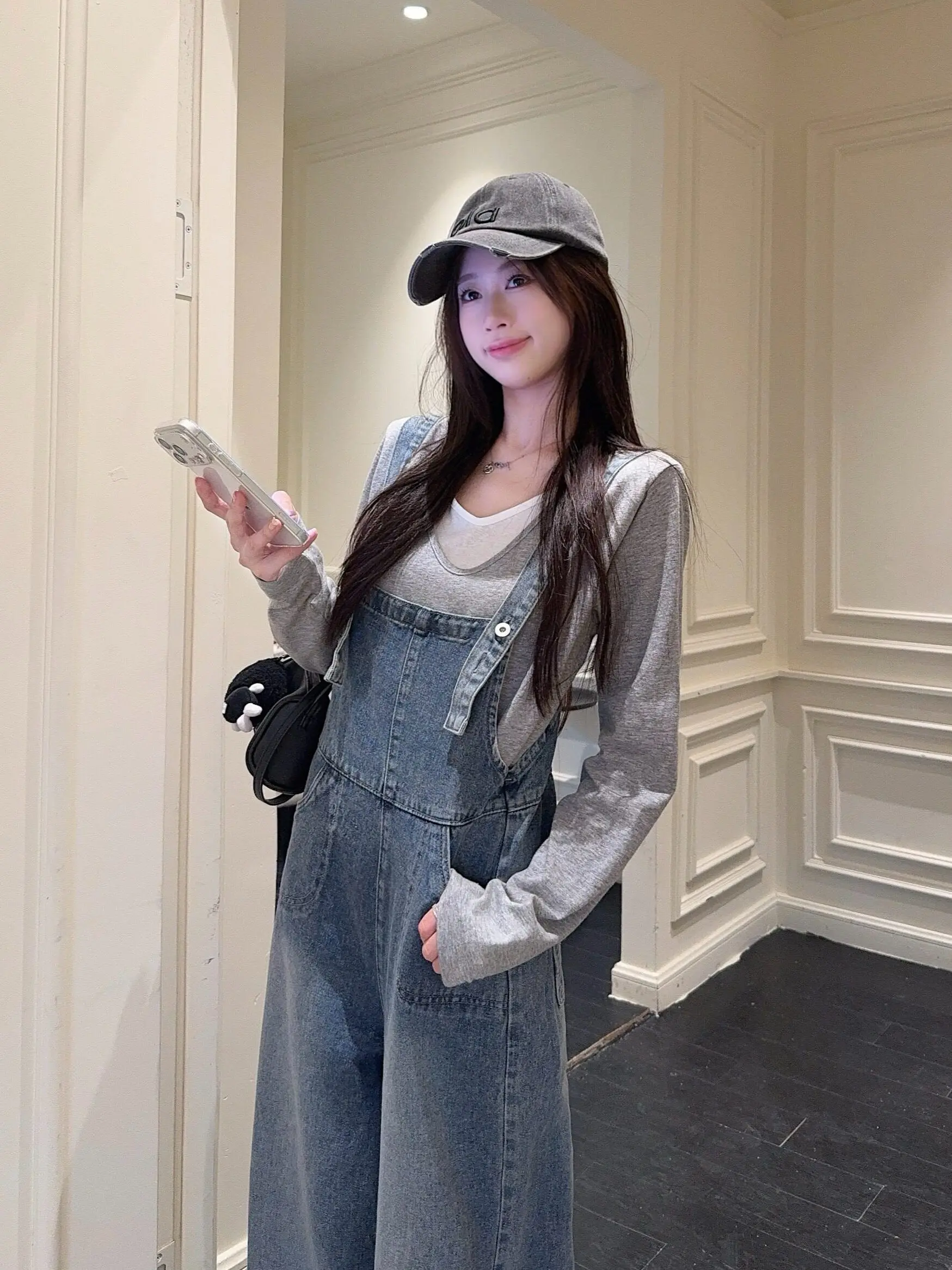 

Женские джинсы-брюки с высокой талией, свободного кроя, с эффектом потертости, в стиле ретро, повседневные, молодежные, однотонные, для весеннего сезона