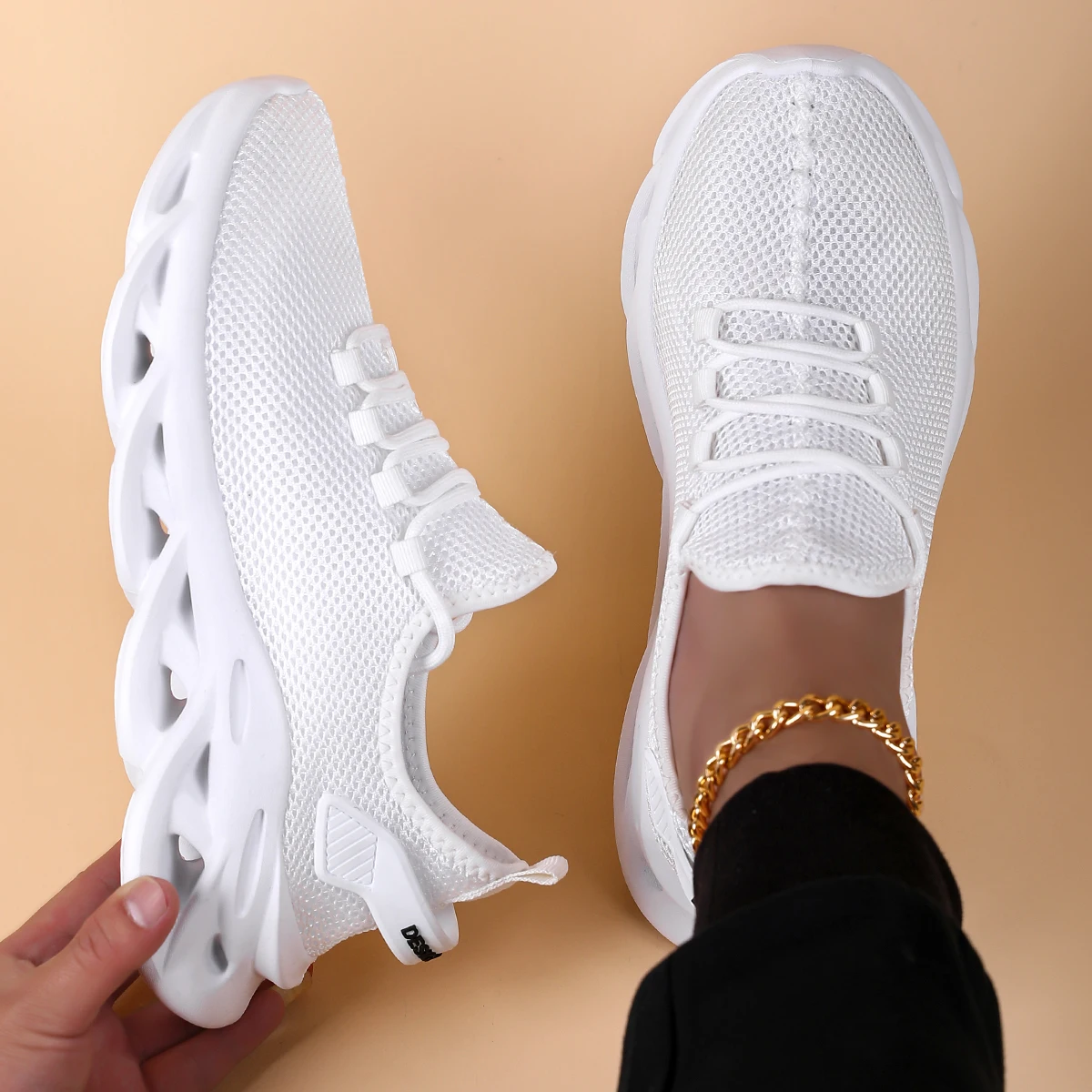 Women Sport Shoes Breathable Mesh Lightweight Sneakers Outdoor Casual Athletic Jogging Tennis Street Fashion Walking Ladies