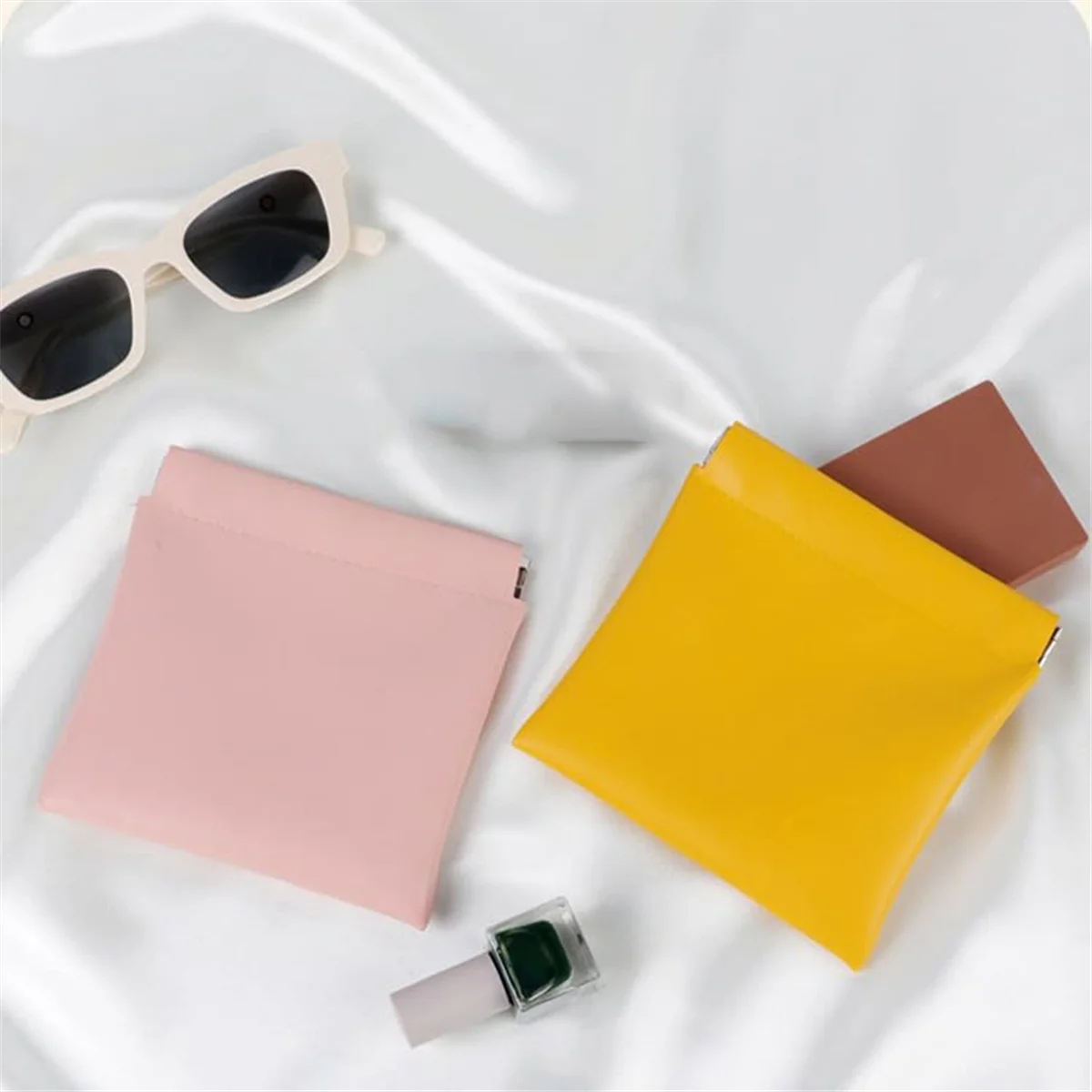

Versatile 20PCS Organizer Pouch Pouchic Solid Colors Personalized Snap Closure
