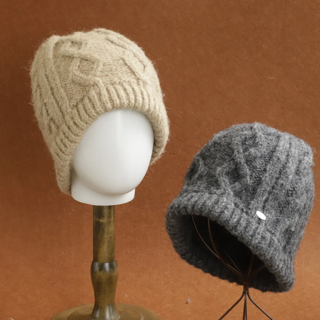 Winter Silk Satin Lined Beanie Hats Women Men Unisex Thick Chunky Cap Striped Warm Soft High Quality Cashmere Knitted Beanie Hat