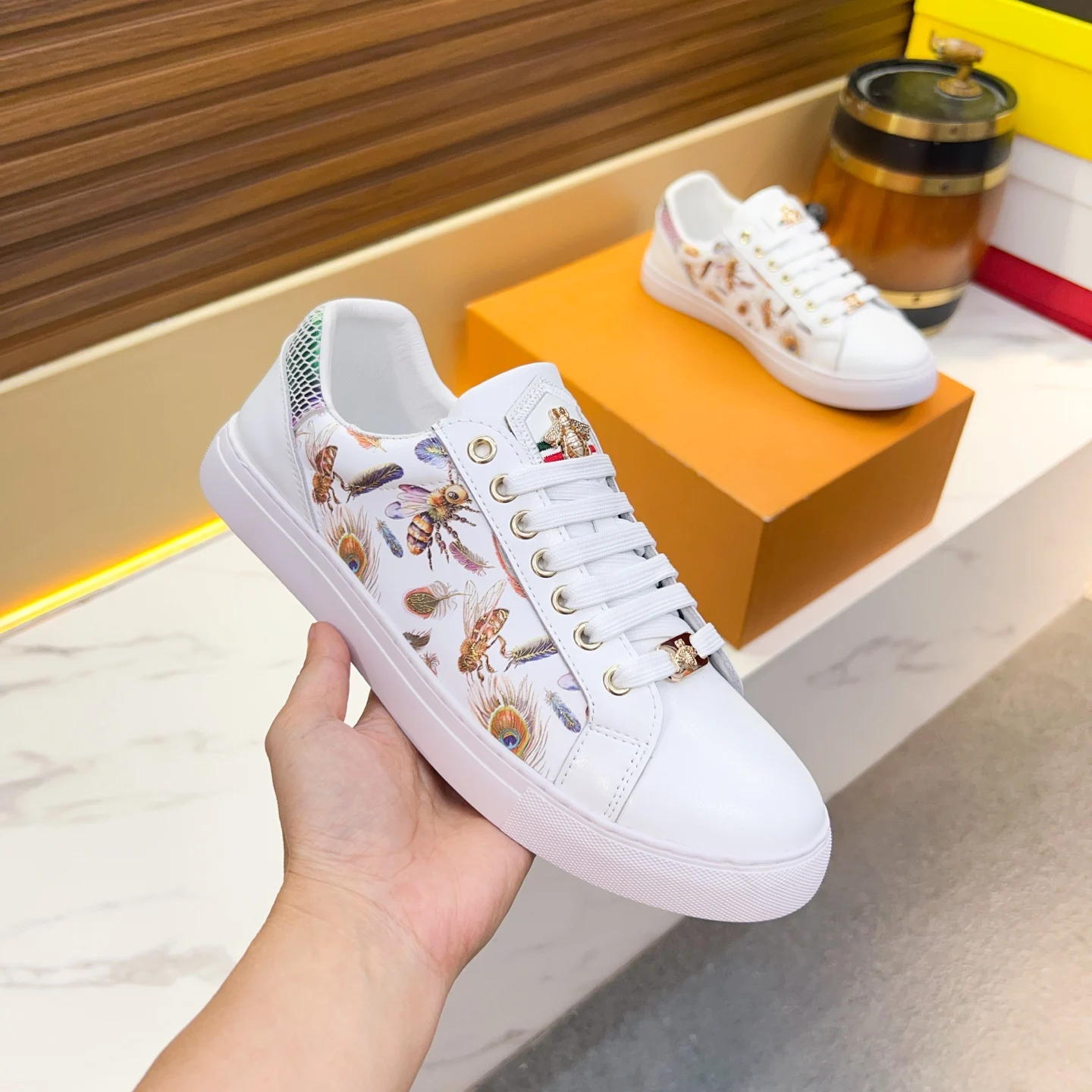 

Handmade cowhide high-quality fashionable casual men's genuine leather casual shoes running shoes and lace-up sports shoes