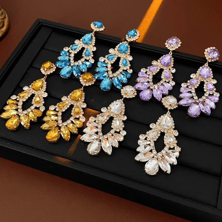 Antike Voller Strass Tropfen Ohrringe Luxus Vintage Aushöhlen Wasser Tropfen Anhänger Ohrringe für Frauen Glänzende Party Dekoration K1