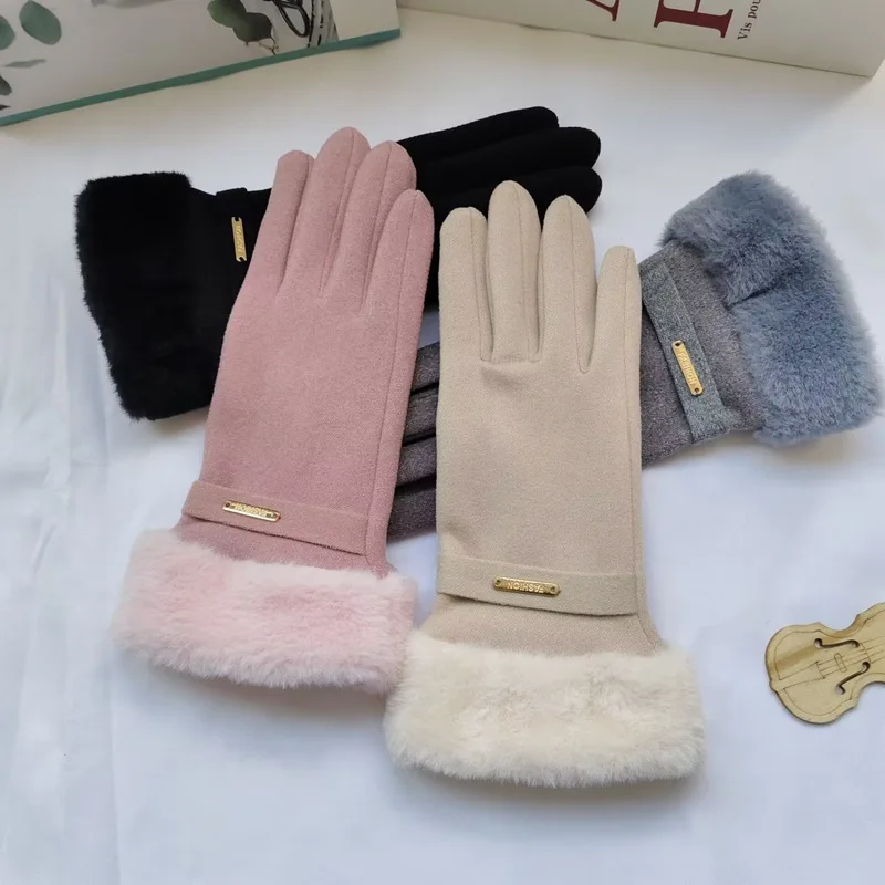 قفازات نسائية مخملية جديدة ذات فم معدني مخملي شتوي مقاوم للرياح ودافئ تعمل باللمس