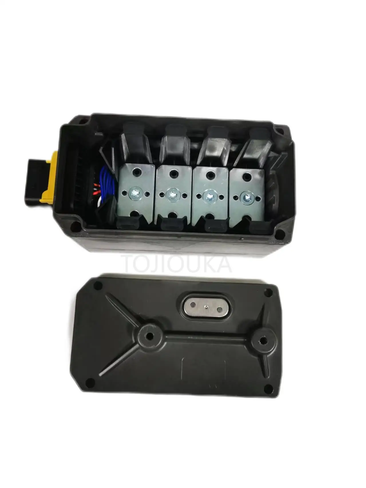 Suitable For The New Fangle  Gearbox Valve Housing Of Scania Trucks OEM 2276249  2447371 2447372 2276250 2814183 2276247