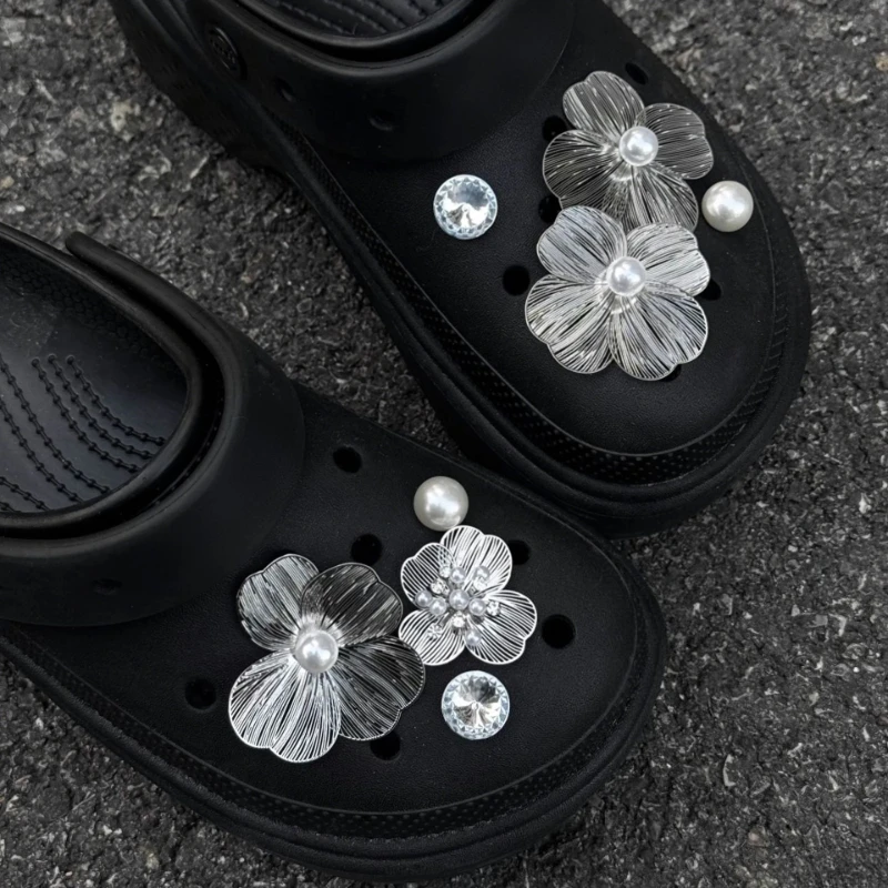 8Pcs Detachable Diamond-Encrusted Electroplated Metal Flower Shoe Accessories, Suitable For Clogs, Beach Shoes And Sandals