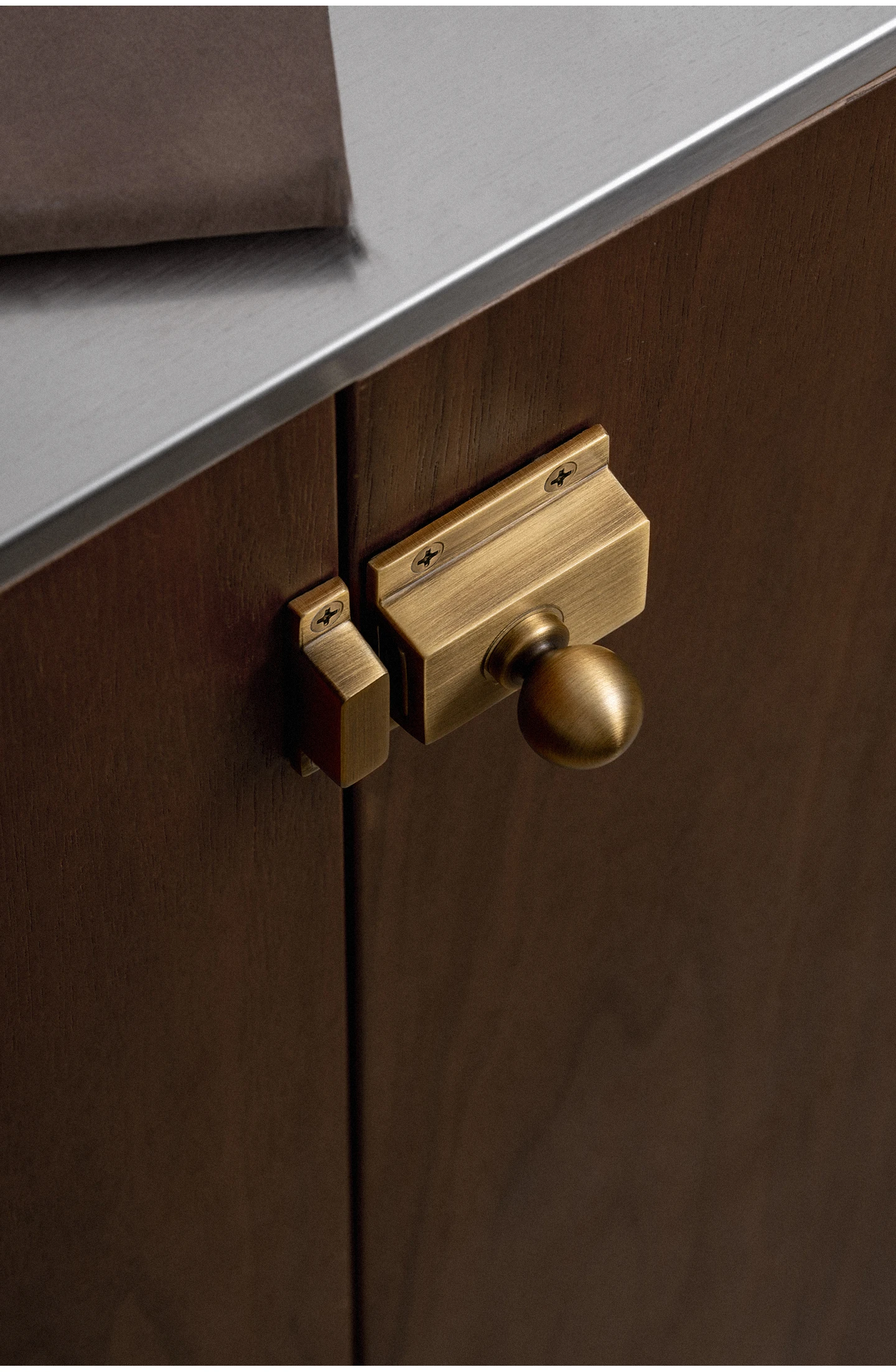 DOOROOM Massiver Messing-Türriegel im Retro-Stil, Sicherheitsschloss, Schnalle, Schranktürgriffe, Weinschrank-Türriegel – Detail 11