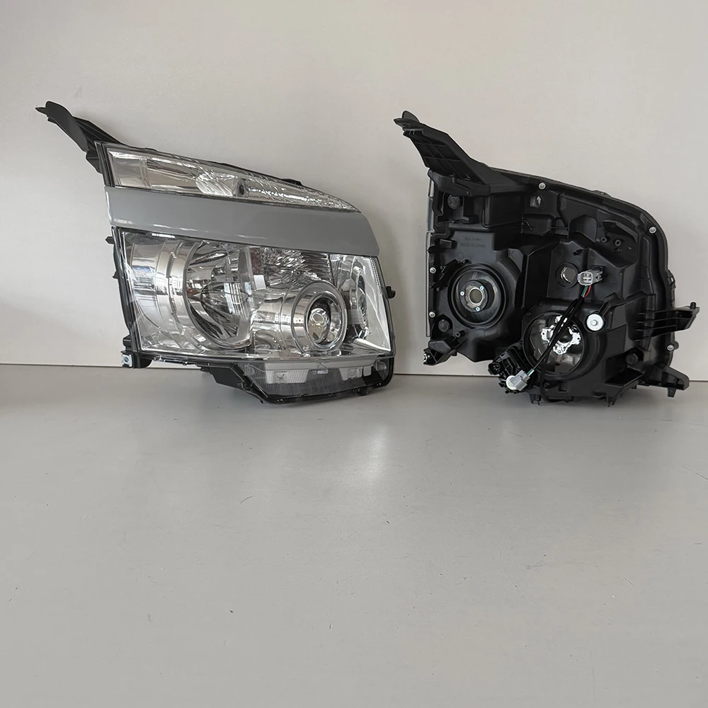 Left and Right Car Headlights ZRR70 Head Lamp for Toyota Voxy Noah 2007 2008 2009 2010 White