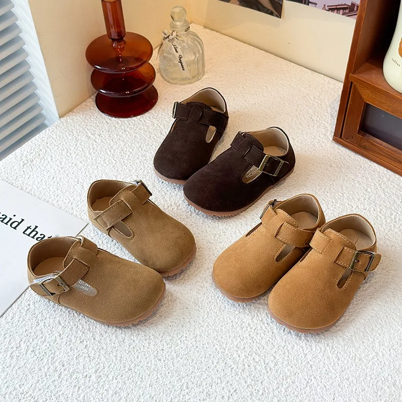 

Новые осенние туфли на плоской подошве для мальчиков и девочек, модные детские удобные лоферы на мягкой подошве, 2024, спортивная обувь, дышащие кроссовки