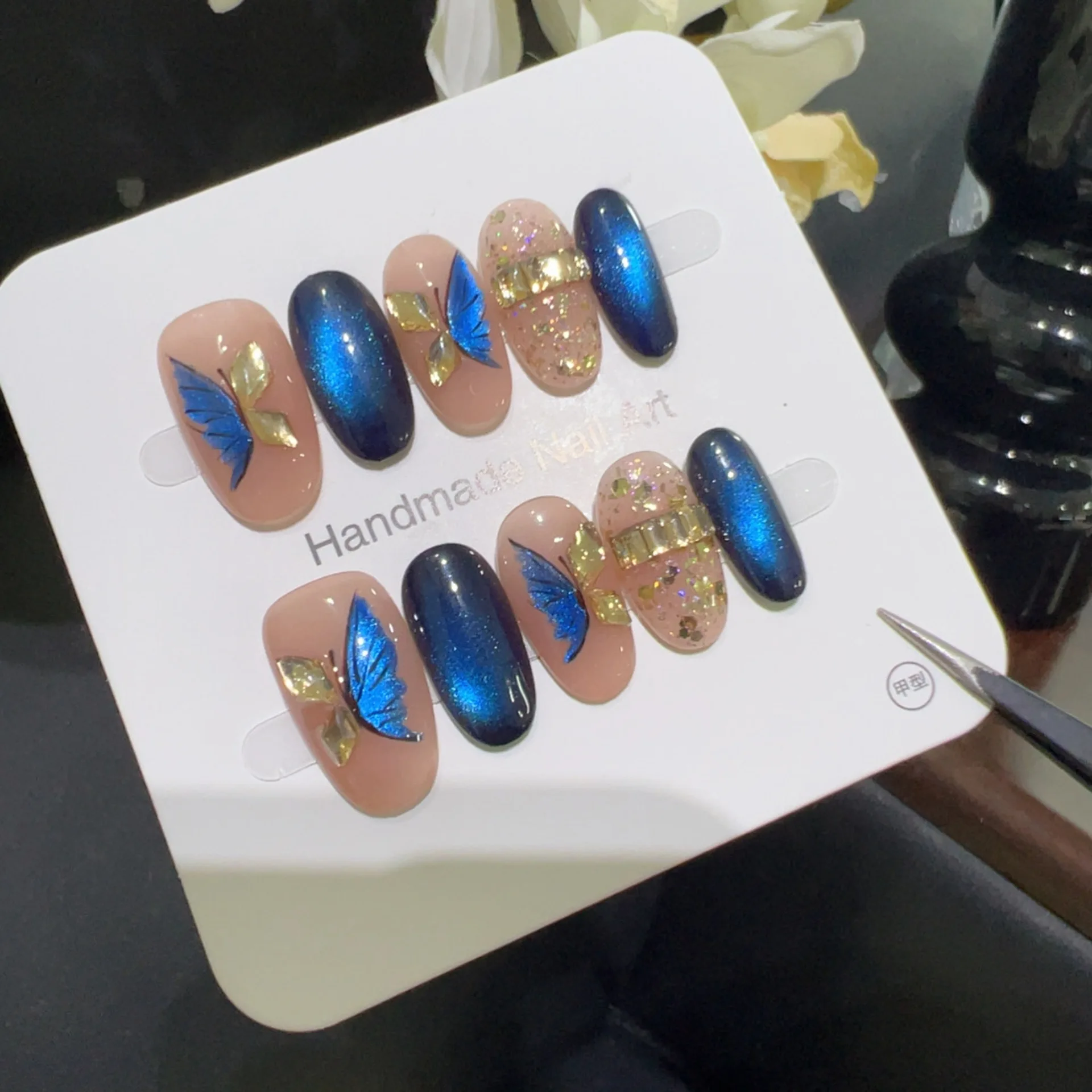 10 قطعة اليدوية قصيرة البيضاوي الصحافة على الأظافر لامعة الأزرق القط العين حجر الراين فراشة الترتر تصميم الأظافر وهمية يمكن ارتداؤها مسمار لفتاة #2