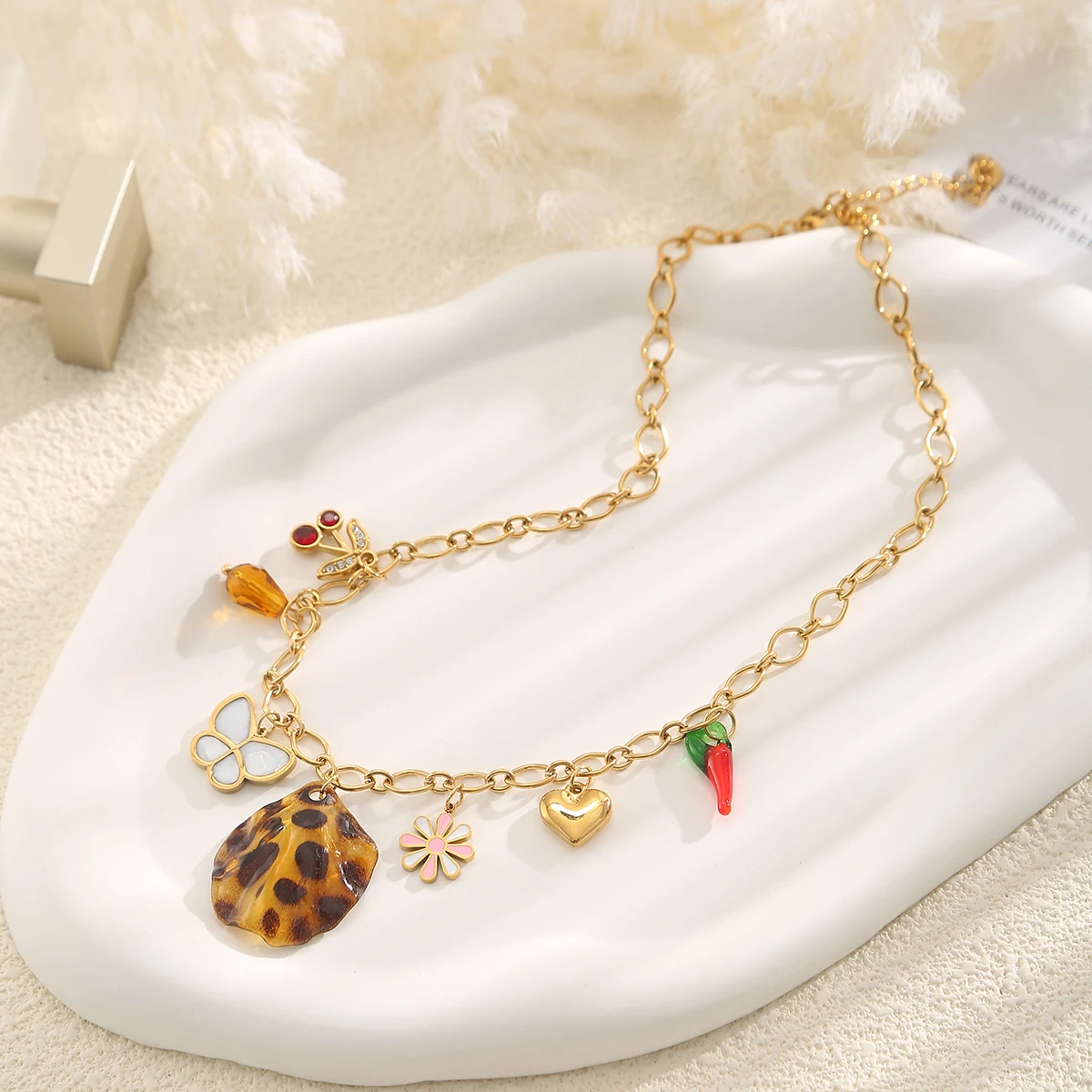 GIOIO الفولاذ المقاوم للصدأ الرجعية المينا قلادة قلادة للنساء Y2K عقد بطرا عتيق المرأة الفاخرة قلادة مجوهرات الأزياء