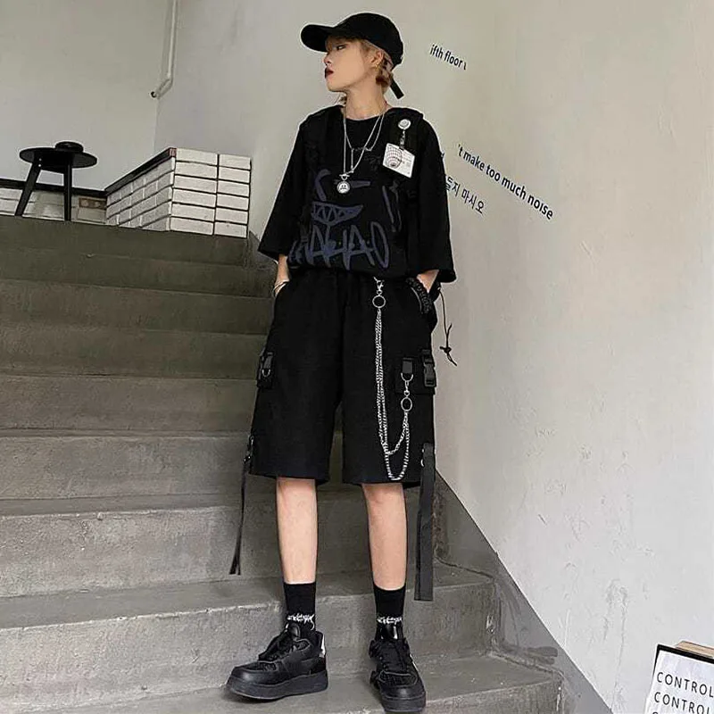 Casual Loose Cargo Shorts Women Harajuku Hip Hop Punk Large Pocket Wide Leg Shorts Fashion Chain High Waist Joggers Short Pants