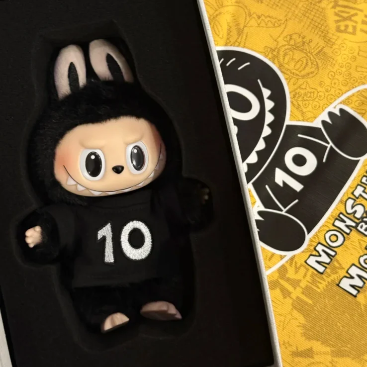 

POP MART THE MONSTERS 10th Anniversary Exhibition Limited LABUBU Vinyl Plush Exclusive Toy Distinctive Birthday Holiday Presents