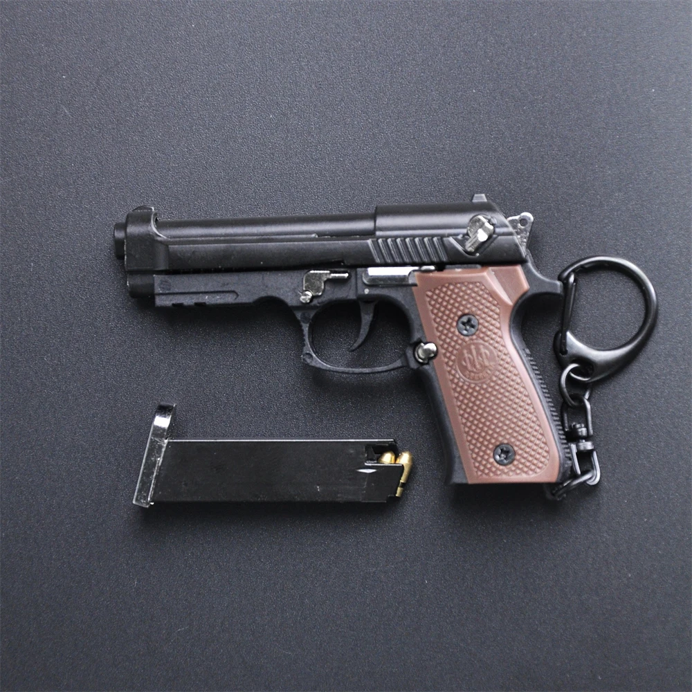 1:3 シェル排出金属銃キーホルダー M92A1 キーリングミニチュアモデル銃合金ピストルおもちゃモデルペンダントコレクションギフト