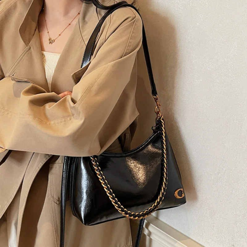 

Новая зимняя сумка из масляного воска во французском стиле на одно плечо, сумка через плечо для женщин, большая вместимость, универсальная