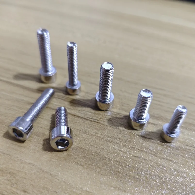 240pcs Stainless Steel Bolt Nut Kit Hexagonal Screw Classification Kit Flat Washer Spring Washer Set Tool Screw Assortment