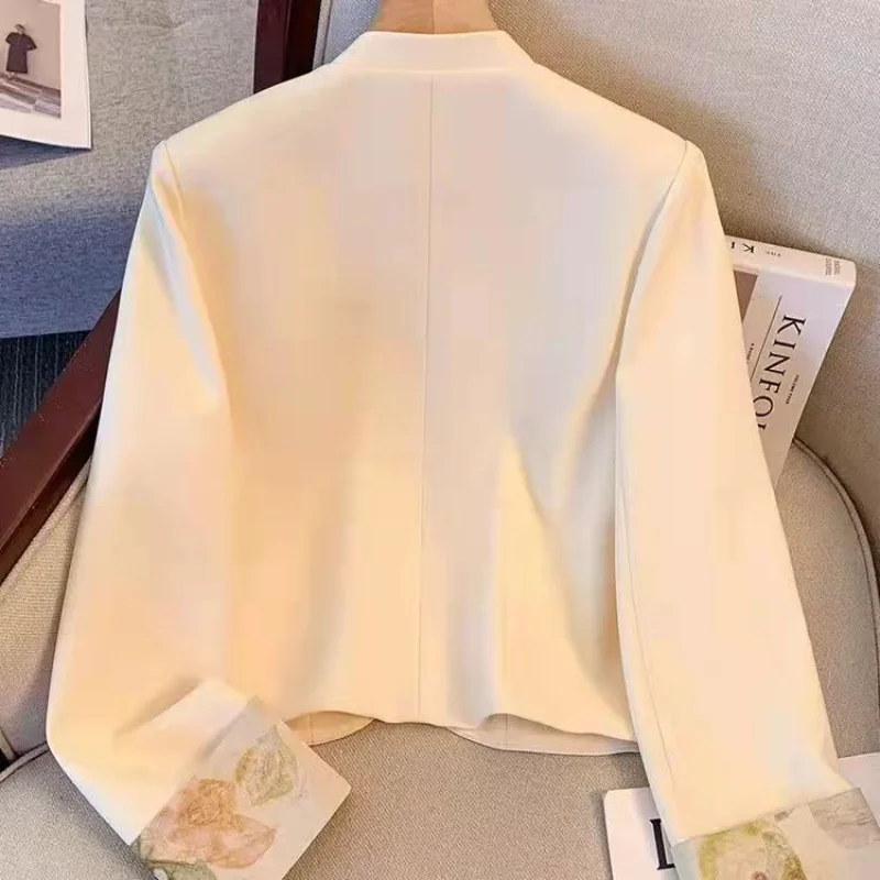 Nuevo Chaqueta con puños empalmados con botones de traje Tang versátil y única de gama alta de estilo chino