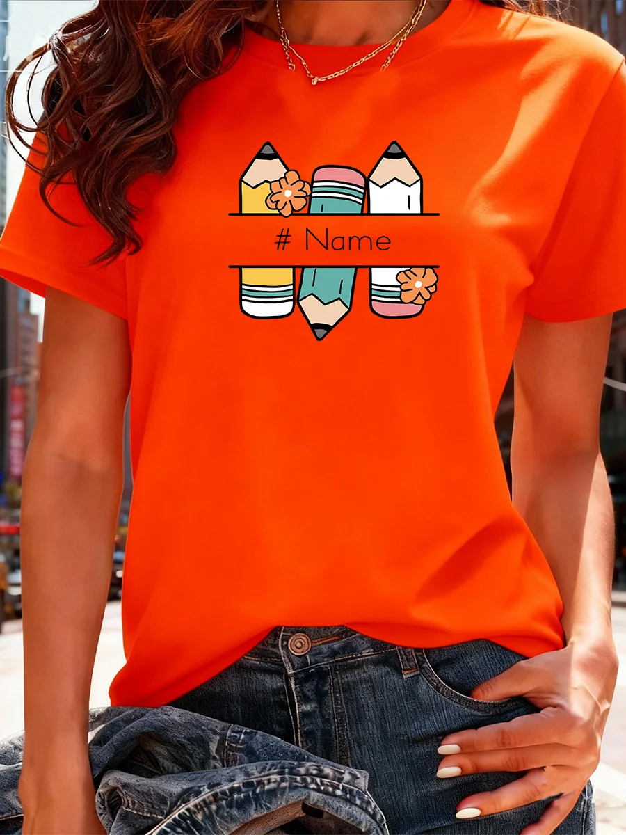 تي شيرت أبيض قصير الأكمام بنمط قلم رصاص ملون ونص اسم قابل للتخصيص للنساء #5