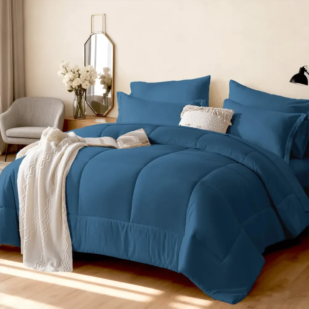 

Роскошный комплект из 7 предметов с клетчатым узором: дышащее одеяло, ультрамягкий пушистый наполнитель из волокна, тепло для всех сезонов, комплект для кровати.