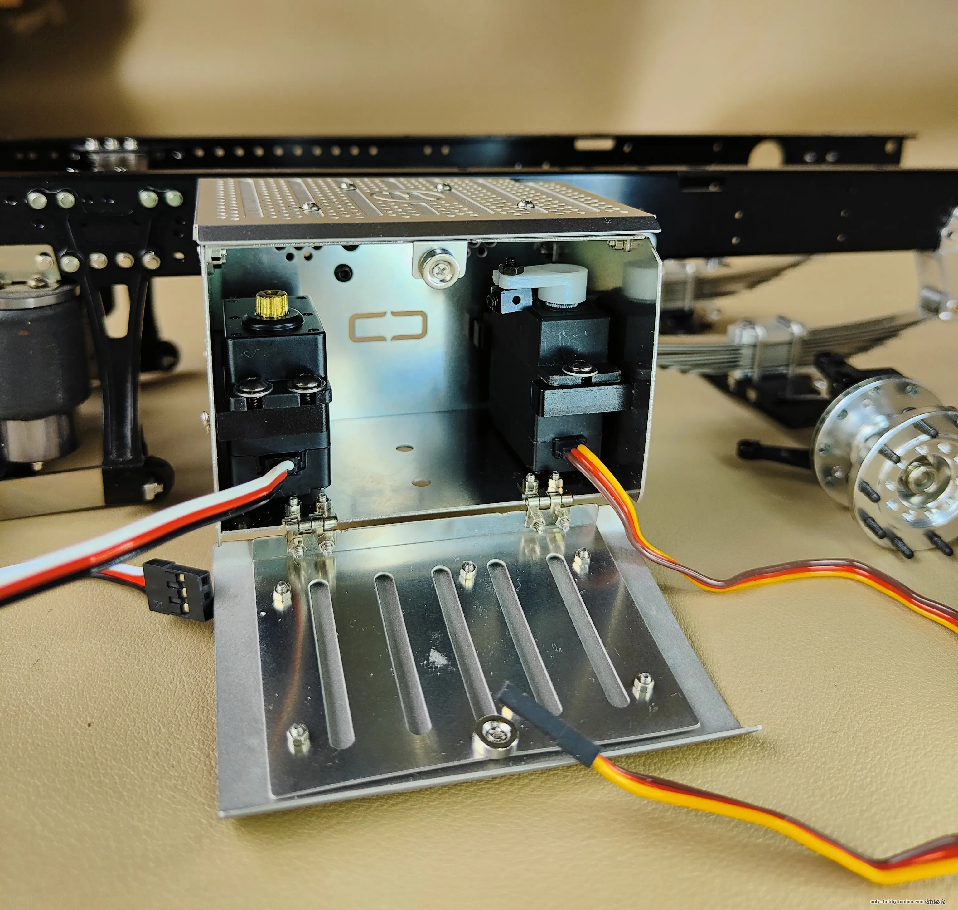 1/14 타미야 RC 트럭 벤츠 악트로스 잠금 차동 조향 기어 배기 탱크 도구 상자