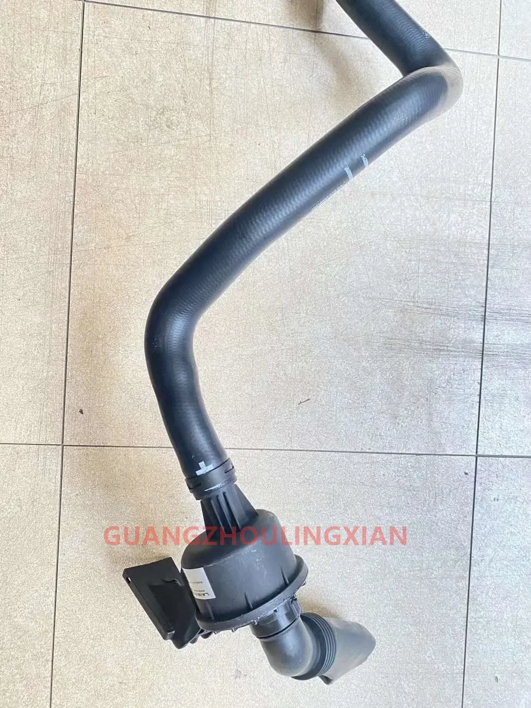 Suitable for Land Rover Aurora Symposer Resonator LR025081