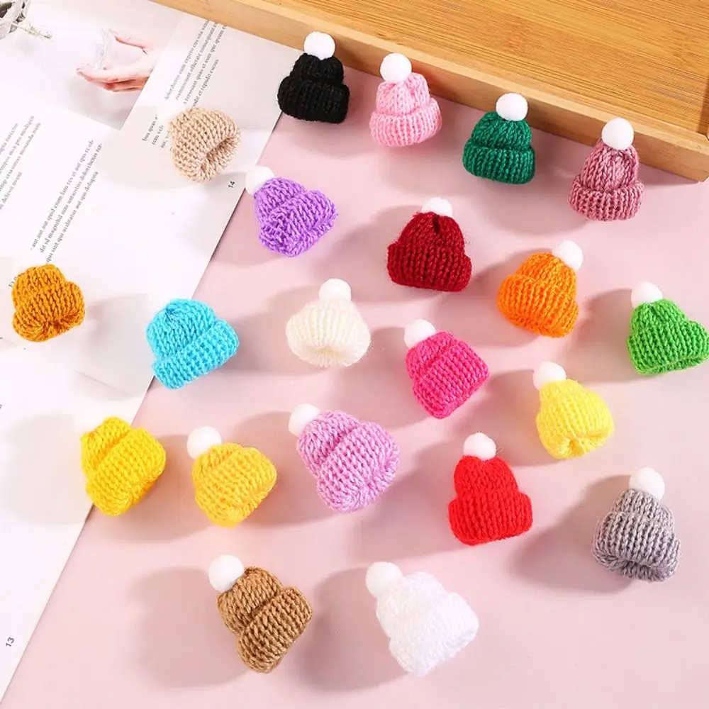 10pcs DIY Mini Knitting Hats Ornaments Knitting Christmas Mini Knitting Hats Polyester Sewing Crafts Mini Wool Hat