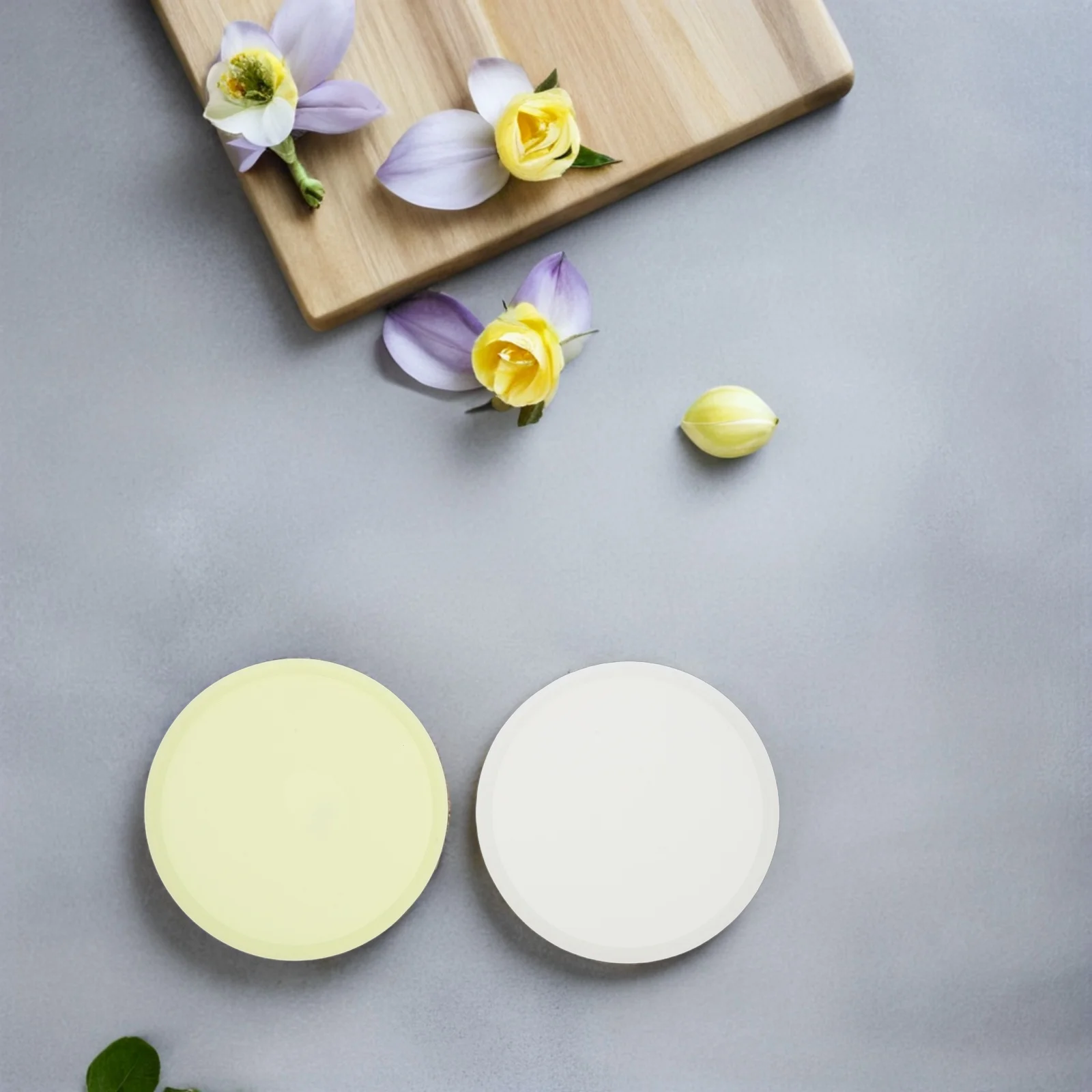 

6 Pcs Night Glow Coasters R om Color Heat Insulation Silicone Round Non Slip Water Droplet Prevention Fluorescent Home Hotel