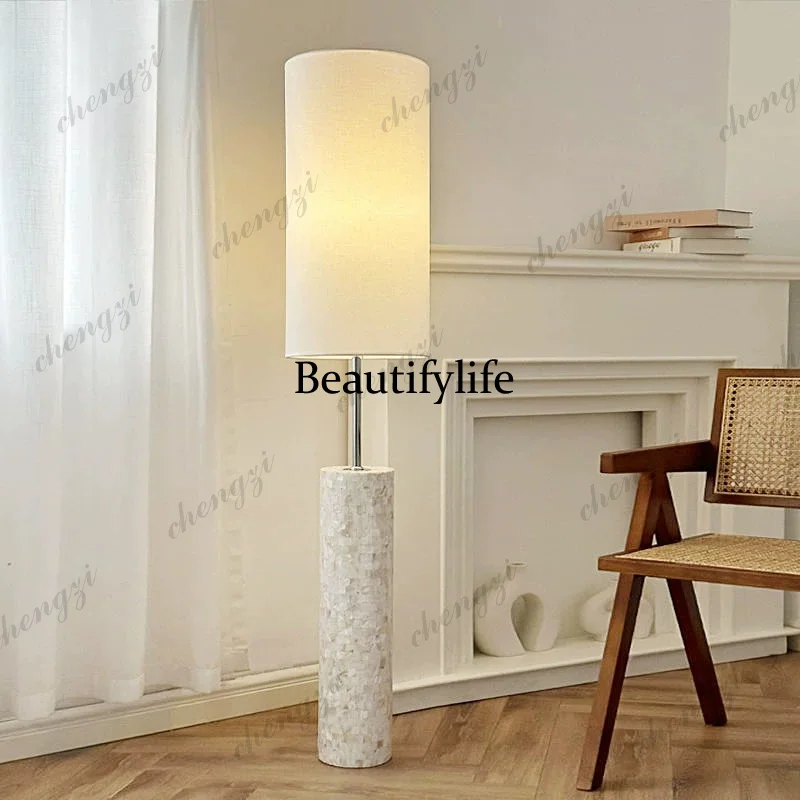 Modern light luxury natural shell floor lamp bedroom bed lamp living room designer high-end decorative floor lamp