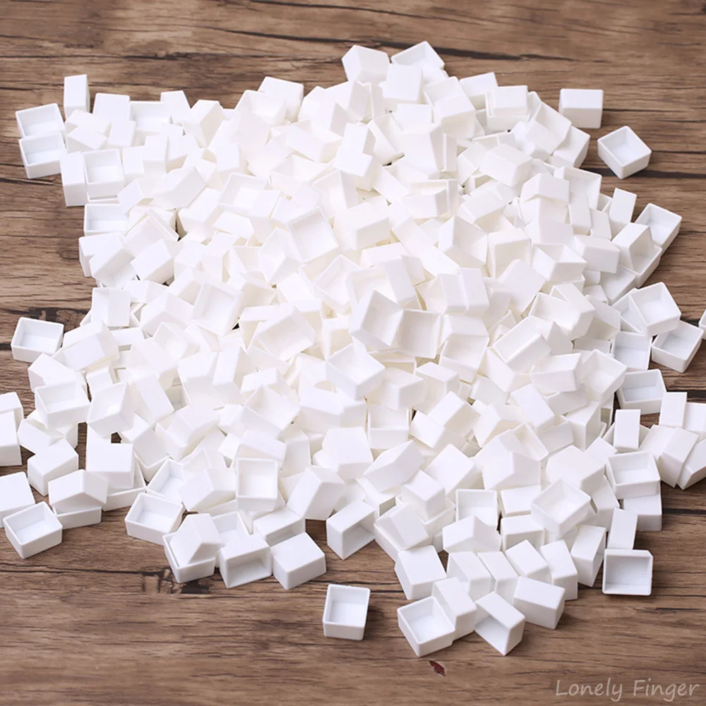 

2ml Watercolor Pans, Empty Half Pans Plastic Watercolor Tins for Oils Acrylic Painting Travel Tin Case Palette,50pcs