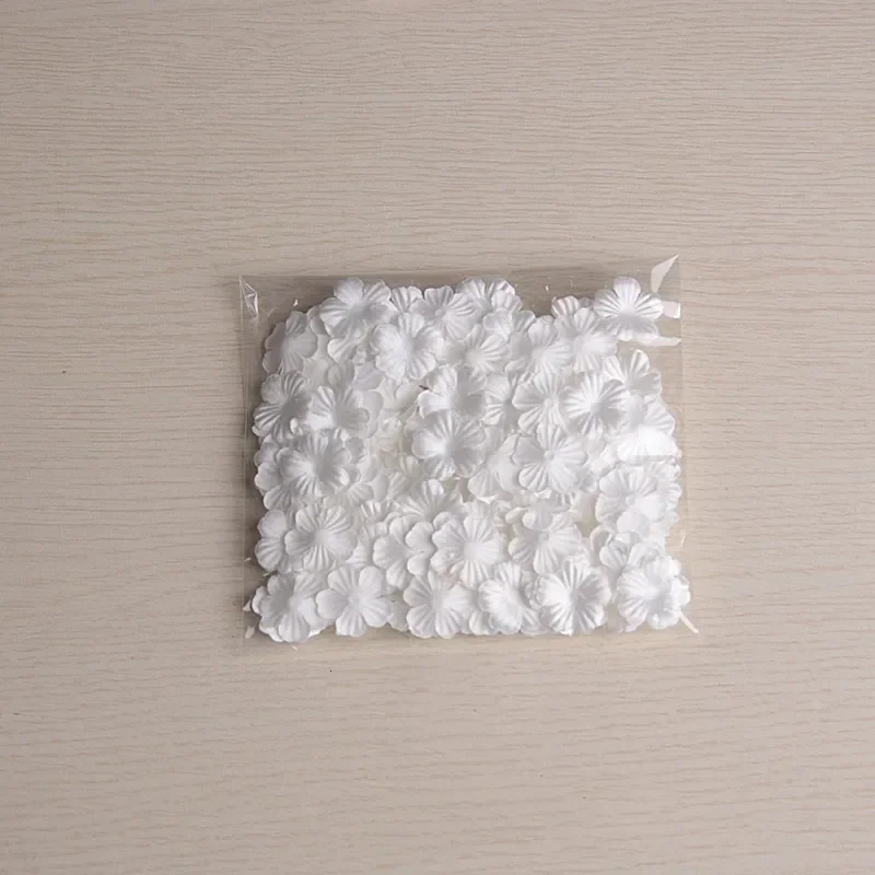 200 PCs/Pack DIY Handmade 3D Flower Wedding Dress Ingredients, Pyrographic Jean Yarn, Headwear Materials, Pure White, RS3039