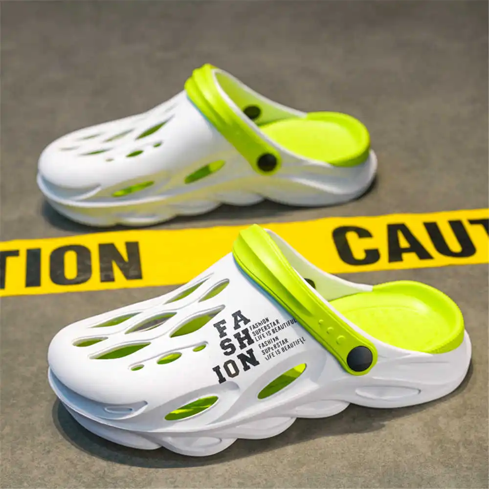 Sin tacones Talla 43 Zapatillas de calle para hombre Sandalias de playa de lujo Zapatos para hombre Mocasines Zapatillas deportivas Kawaiis Vietnam Runings