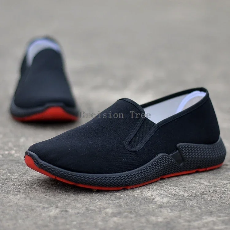 New 2025 Chinese Traditional Men Cloth Shoes Spring And Summer Breathable Soft Sole Men Taoist Casual Daily Martial Arts Shoes A