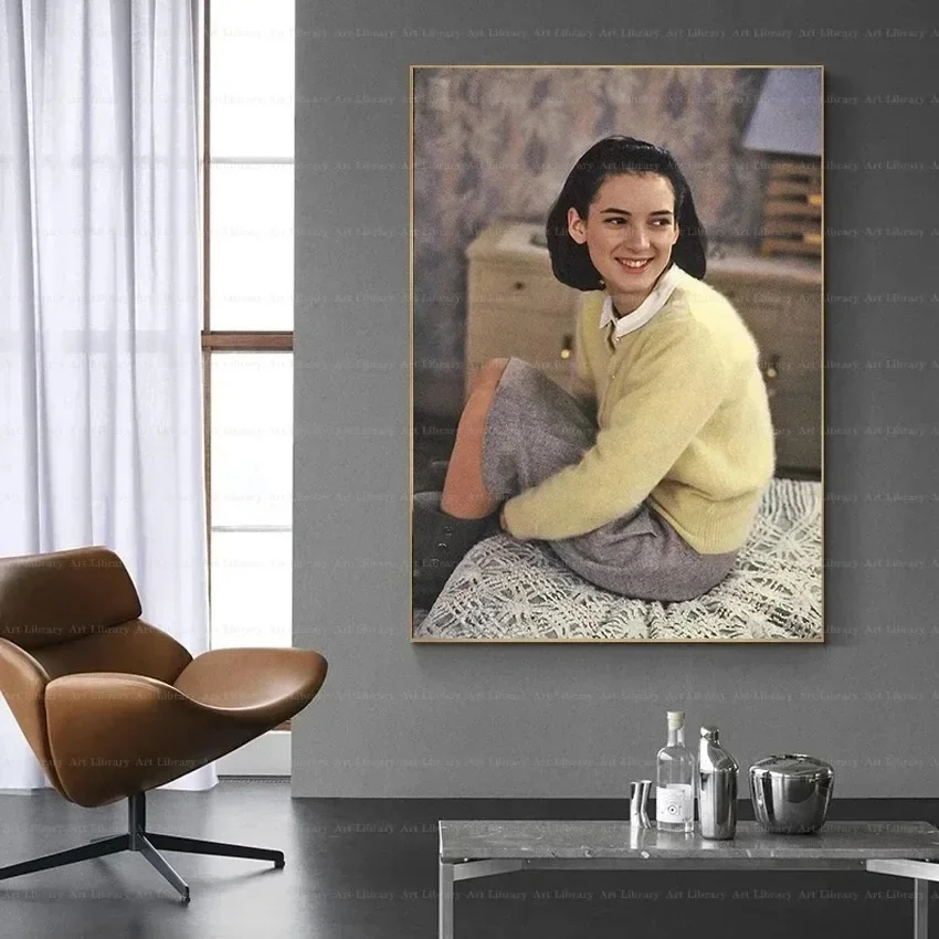 Vintage Actor Winona Ryder Canvas Old Photo Beauty Wall Art Posters And Prints Canvas Painting For Room Home Decor