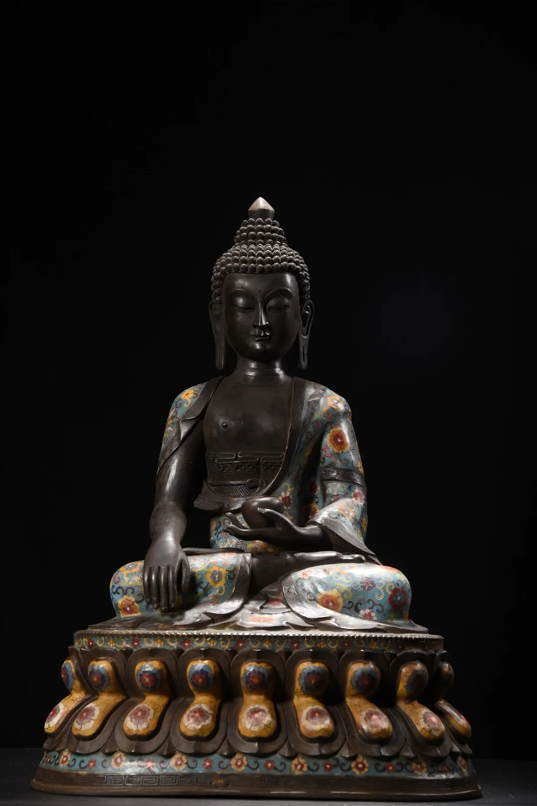 

26"Tibetan Temple Collection Old Bronze Cloisonne Enamel Flower Texture Shakyamuni Sitting Buddha Parinirvana Worship Hall