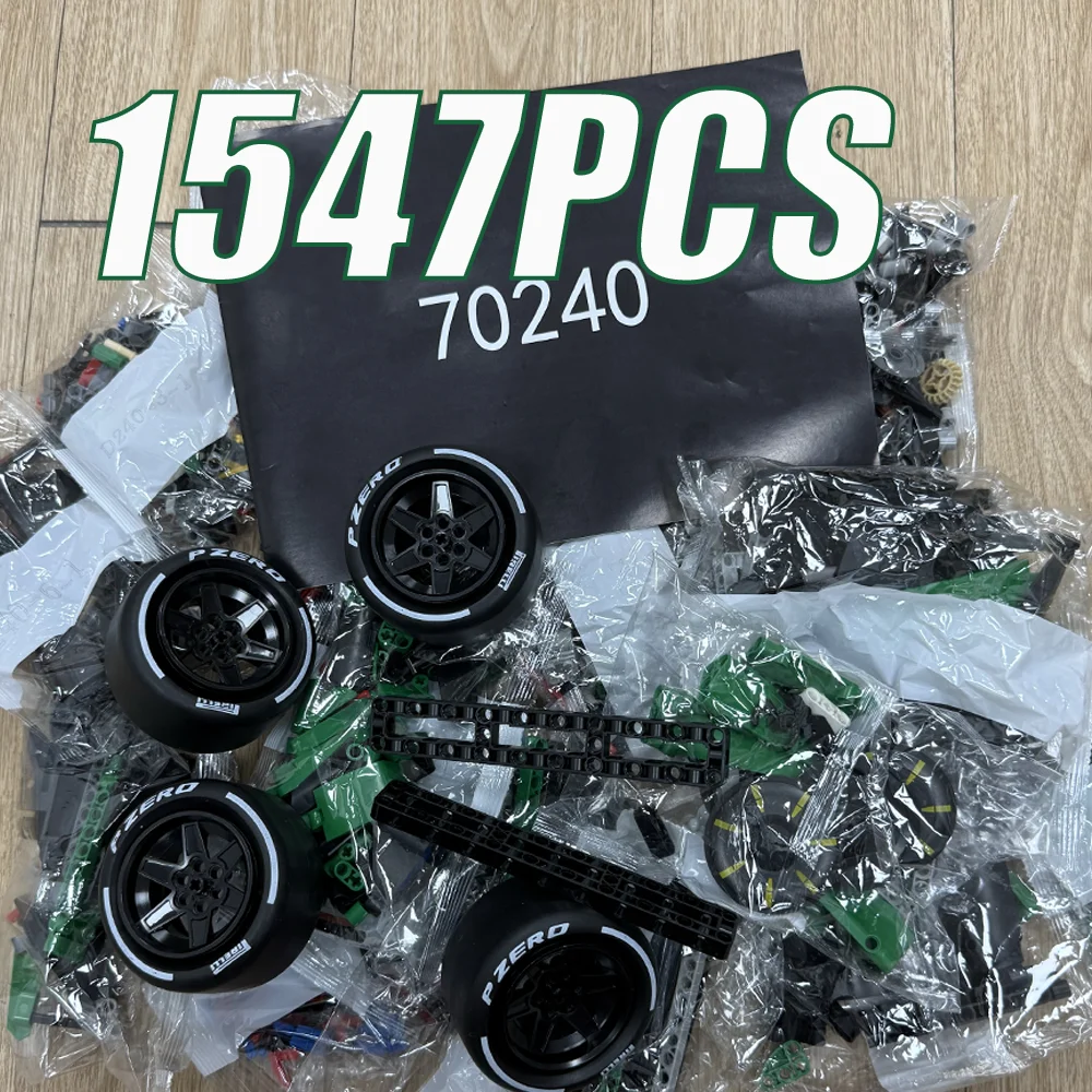 NEW 1547PCS Technical Classic Performance 1:8 Famous Green Sports Car Building Blocks MOC DIY Assembly Model Toy Christmas Gifts