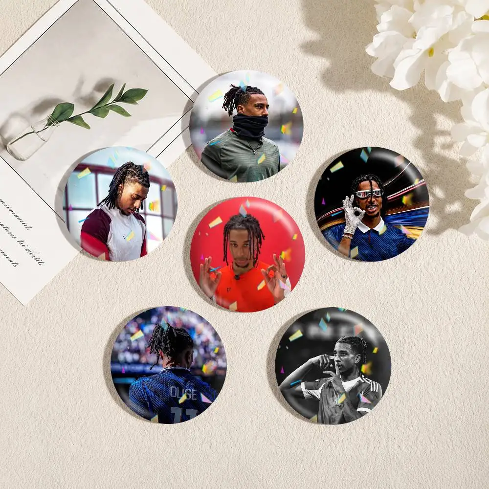 Football star M-Michael Olise  25mm 32mm 44mm 58mm 75mm Brooches Badges Pins for Accessories Gift