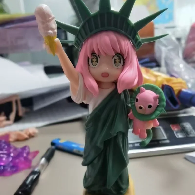 สินค้าอนิเมะญี่ปุ่น SPY×FAMILY ฟิกเกอร์แอคชั่นของอันยา ฟอร์เกอร์ ของสะสม ตกแต่งโต๊ะทำงาน ของขวัญวันเกิดสุดสร้างสรรค์สำหรับเพื่อน ของเล่น