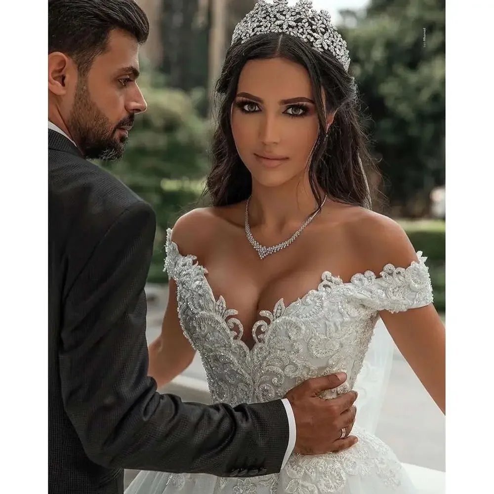 Aangepaste Arabische Plus Size Witte Zeemeermin Trouwjurken Kralen Kristallen Tiers Tule Bruidsjurken Jurk