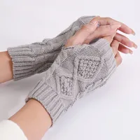 New Knitted Woolen Yarn Warm Half Fingerless Gloves Korean Winter Women's Short Diamond Cute Fashion Gloves