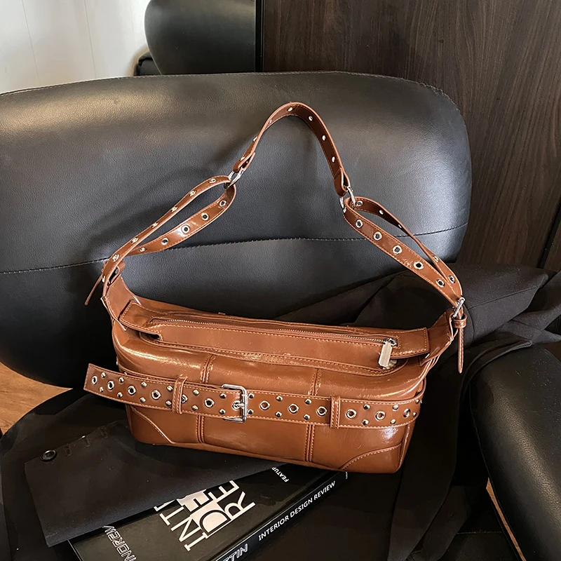 

Fashion Armpit Sling Handbags Rivets Design Half Moon Shoulder Bags 2025 Punk Style Motorcycle Underarm Shoulder Purse