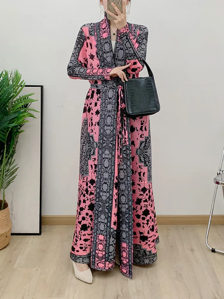 Fashion Design Print Long Coat Loose Women Miyake Pleated Pink Belt Gathered Waist Windbreaker Autumn Winter New Clothing