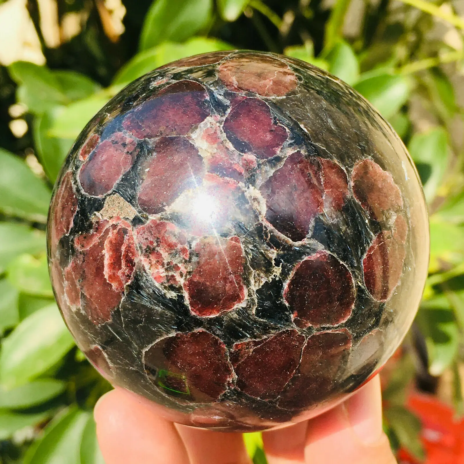 

Natural garnet balls Natural crystal Reiki Healing Room Decoration，Natural stone ball home decorated high quality stones sphere