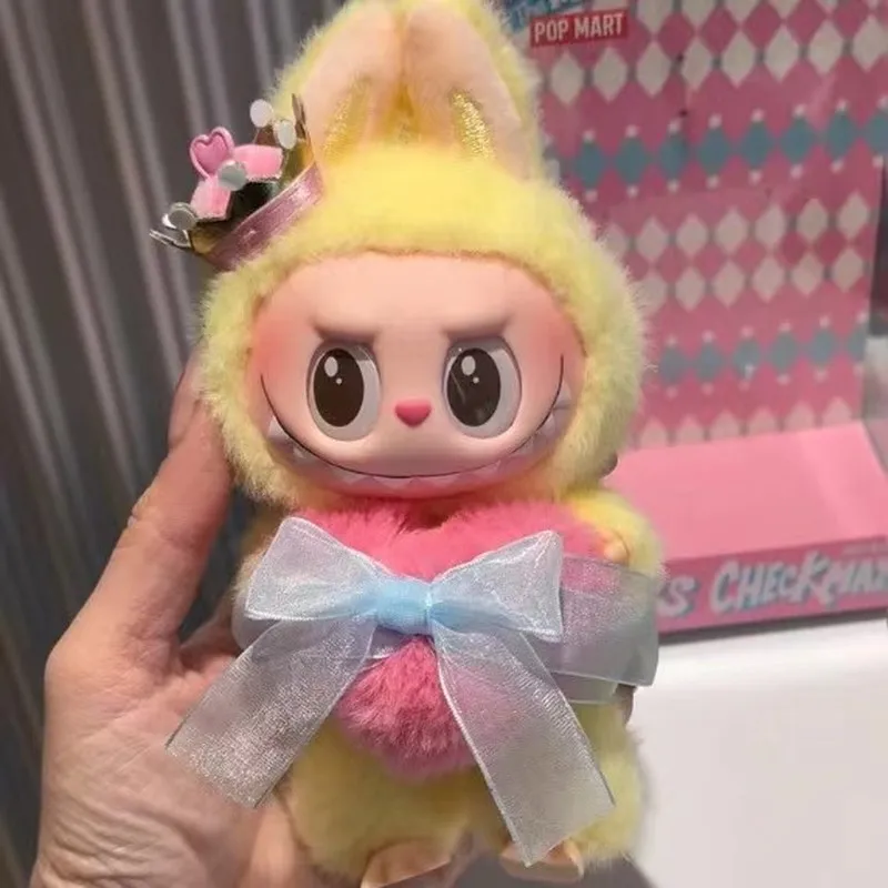 

17cm Labubu Chess Queen Adventure Series Vinyl Plush Hanging Card Trendy Collectible Doll Vinyl Face Plush Body Blind Box Gift