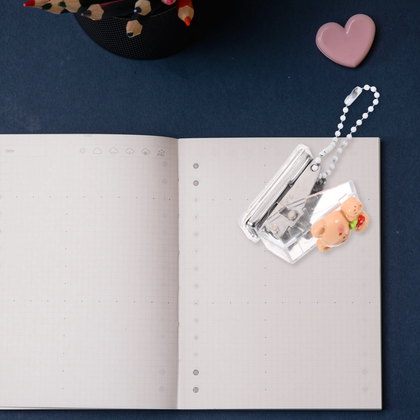 

Portable Student Hand Book Ring Binder Hole Puncher Small Professional Single Loose Leaf Punching Machine for Paper Chipboard