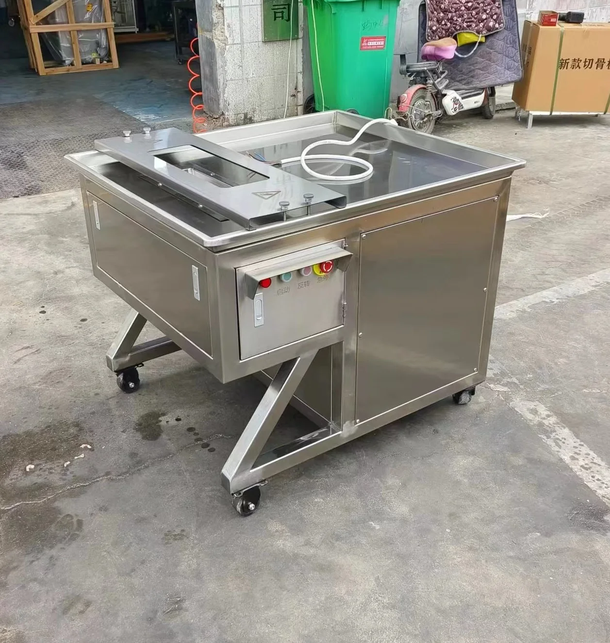 Automatic Commercial Whole Chicken Slicer Pig Trotters Cutting Machine Pork Ribs Cube Cutter