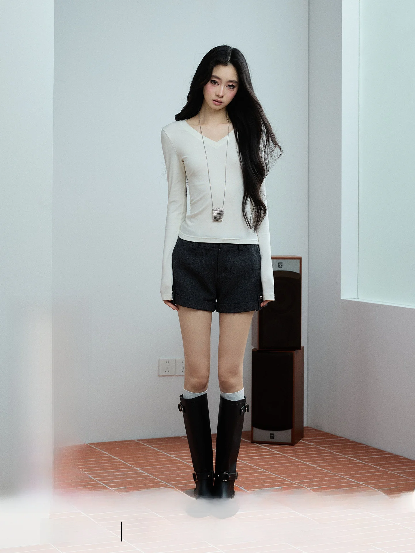 

Женская корейская футболка Trendkill Commute из вискозного волокна с V-образным вырезом, длинным рукавом, вязаная, облегающая, универсальная, базовый слой