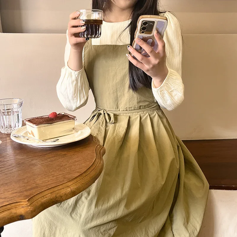 Sleeveless Lightweight Waterproof Oil-proof Beauty Nail Art Pet Shop Waitress Long Pleated Women's Kitchen Aprons With Pockets
