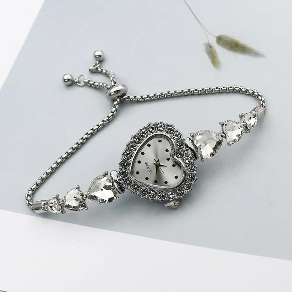 New Fashion Heart-shaped Ribbon-Strap Diamond-Studded Flower Watch for Women with Adjustable Bracelet