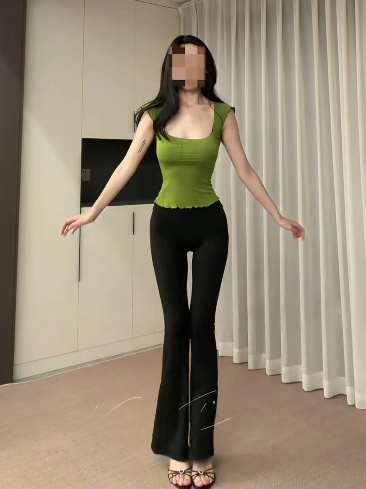 Slim Fit Short Sleeve T-Shirt Women's Summer Fashion Sexy Waist Cinching Fly Sleeve Square Collar Green Lace Trim Top